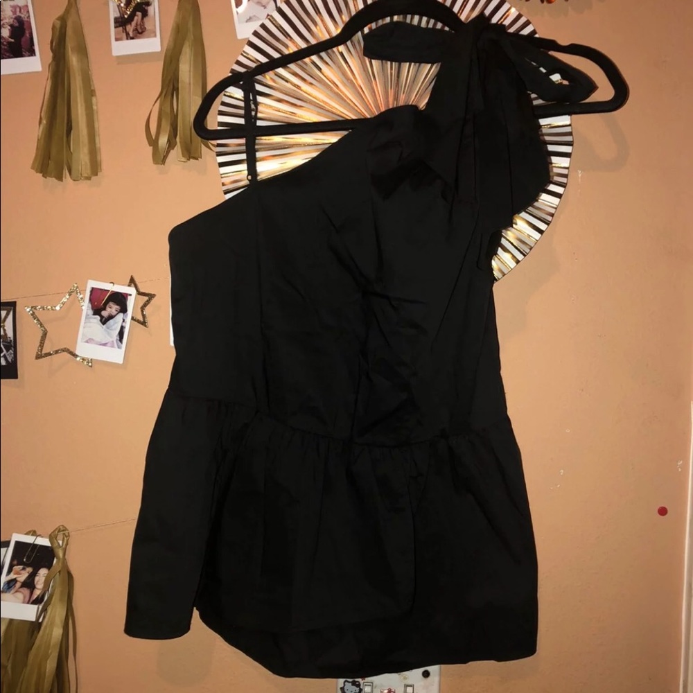 WhoWhatWear Black Shoulder bow peplum Top